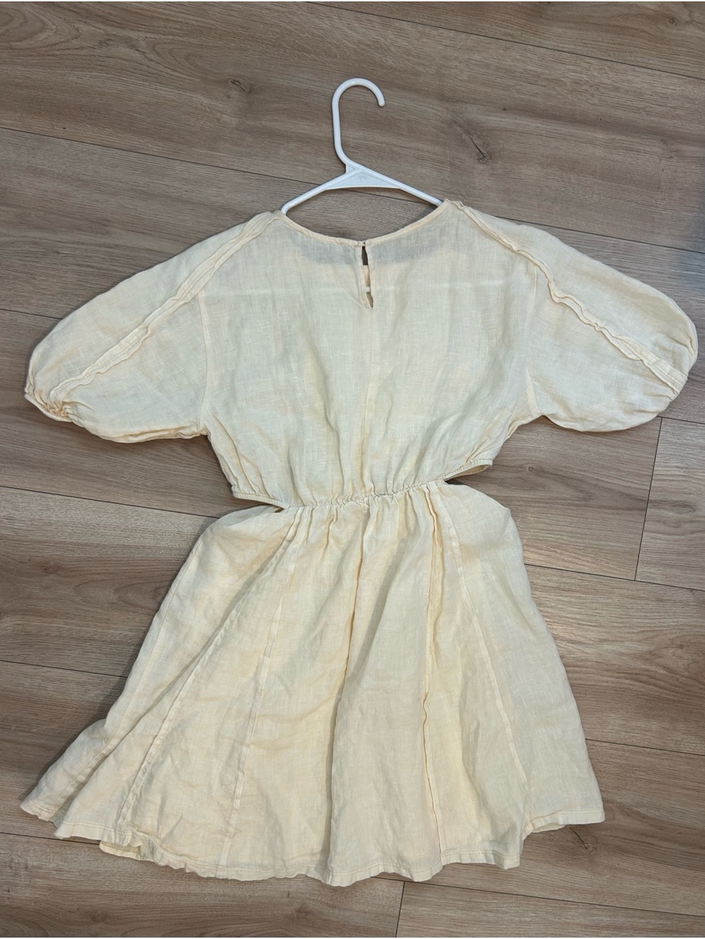 Zara Pale Yellow Linen Dress with Puff Sleeves - Picture 5 of 5